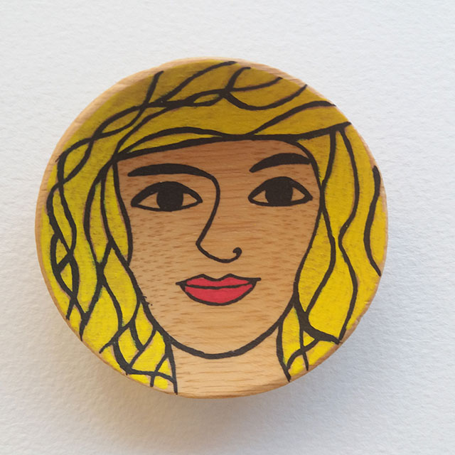 Badge 03 Porcelaine-Badge-03